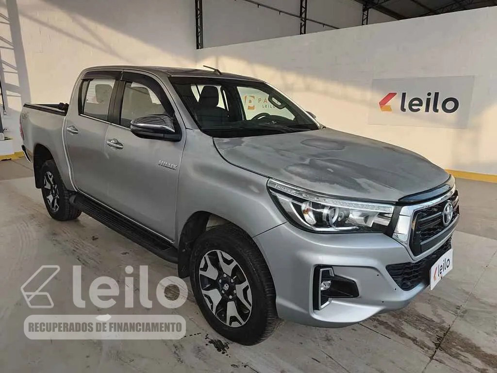 LOTE 025 - TOYOTA HILUX CD SRX A 4FD 2020