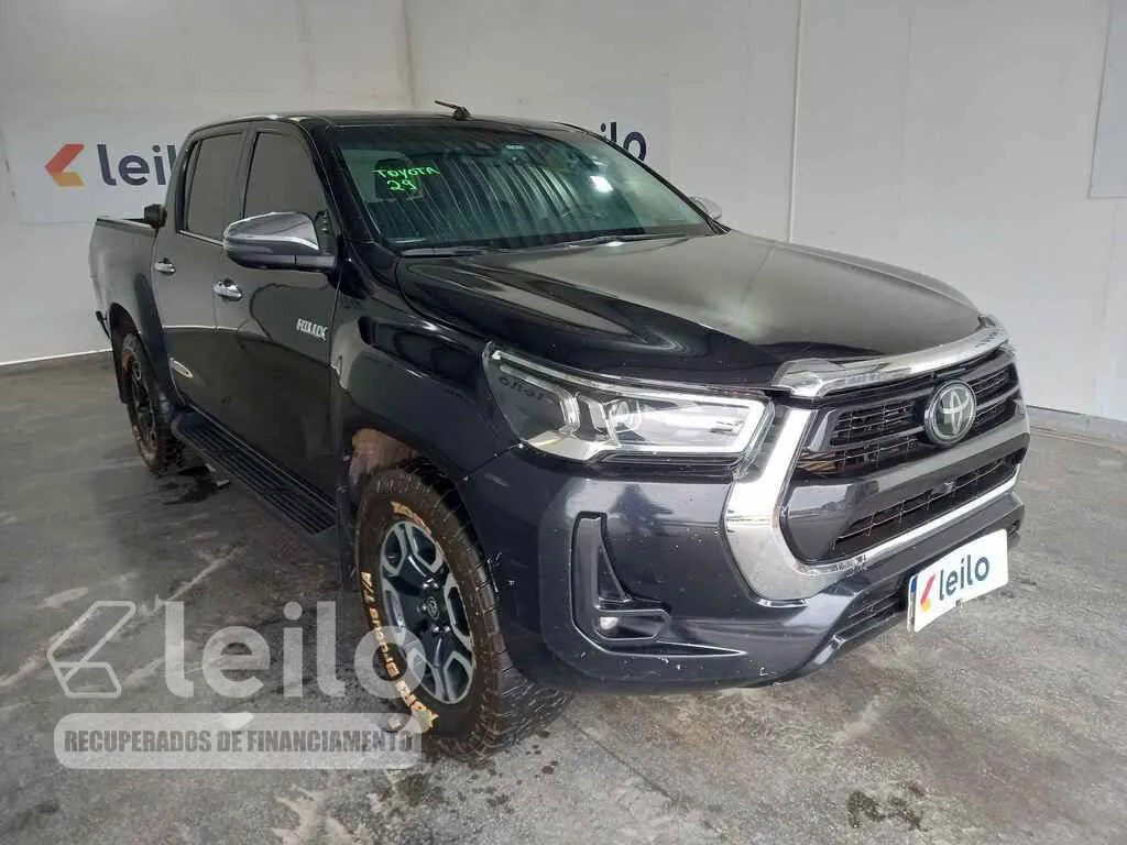 LOTE 028 - TOYOTA HILUX CD SRX A 4FD 2022